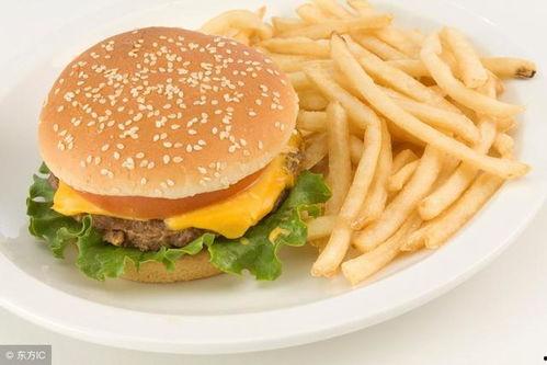 瓜哥吃汉堡,一场味蕾与视觉的双重享受