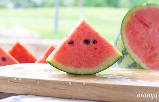 定制穿戴甲吃瓜,潮流新宠，吃瓜群众的时尚利器